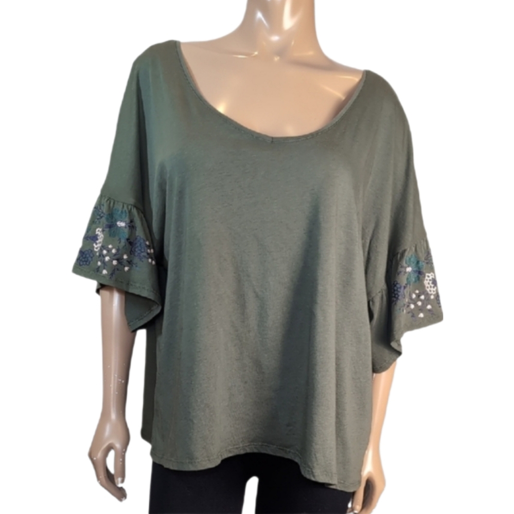 3/$20 Reitmans Short Flare Sleeve Top Womens Size XXL Green Floral Low Tie Back